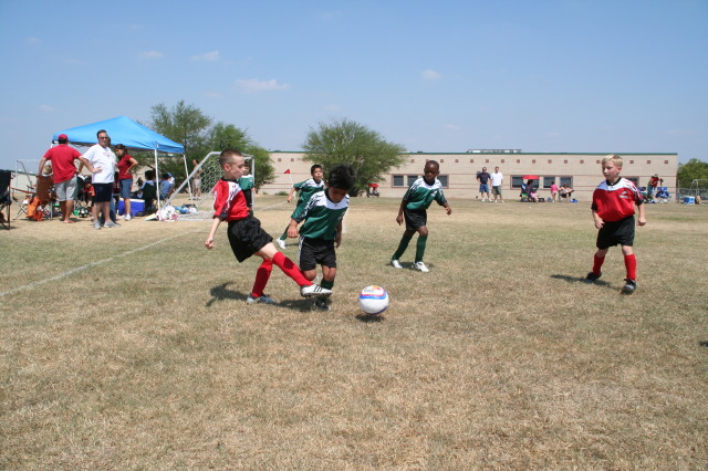 2008/09(September)/20-Titans/640x480_2008-09-20-Titans-Soccer-73.JPG