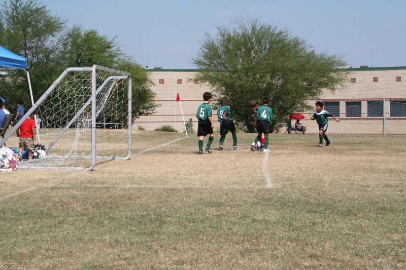 2008/09(September)/20-Titans/800x600_2008-09-20-Titans-Soccer-63-Dax.JPG