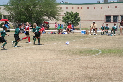2008-09-20-Titans-Soccer-43-Dax-being-tripped.JPG