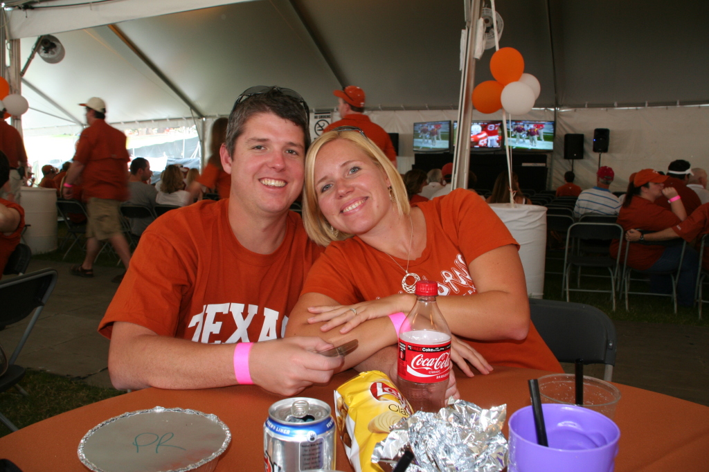 2008/09(September)/27-Longhorn-Arkansas/1024x768_2008-09-28-Longhorn-Arkansas-4-Bill-Livia.JPG