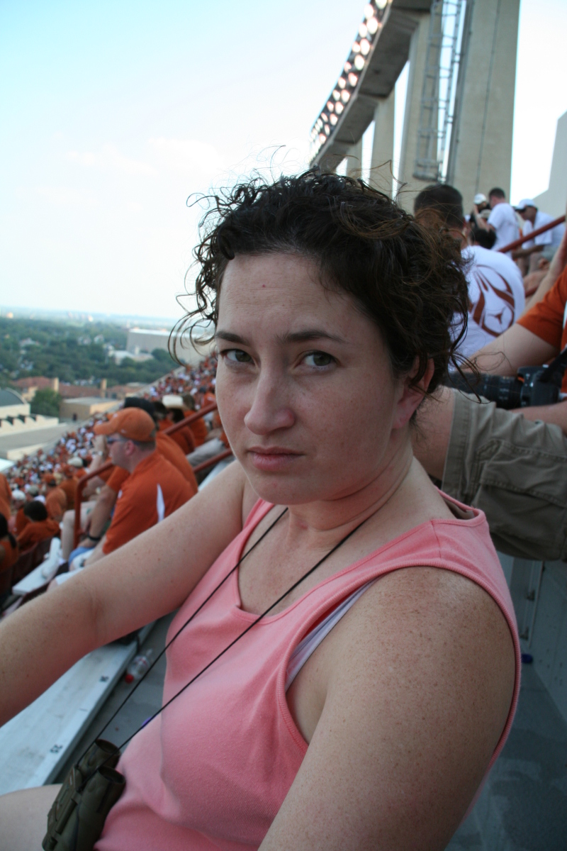 2008/09(September)/27-Longhorn-Arkansas/800x600_2008-09-28-Longhorn-Arkansas-6-Suzi.JPG