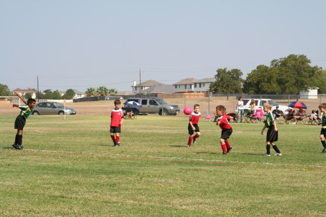2008/09(September)/27-Titans/640x480_2008-09-27-Titans-Soccer-07-Dax.JPG