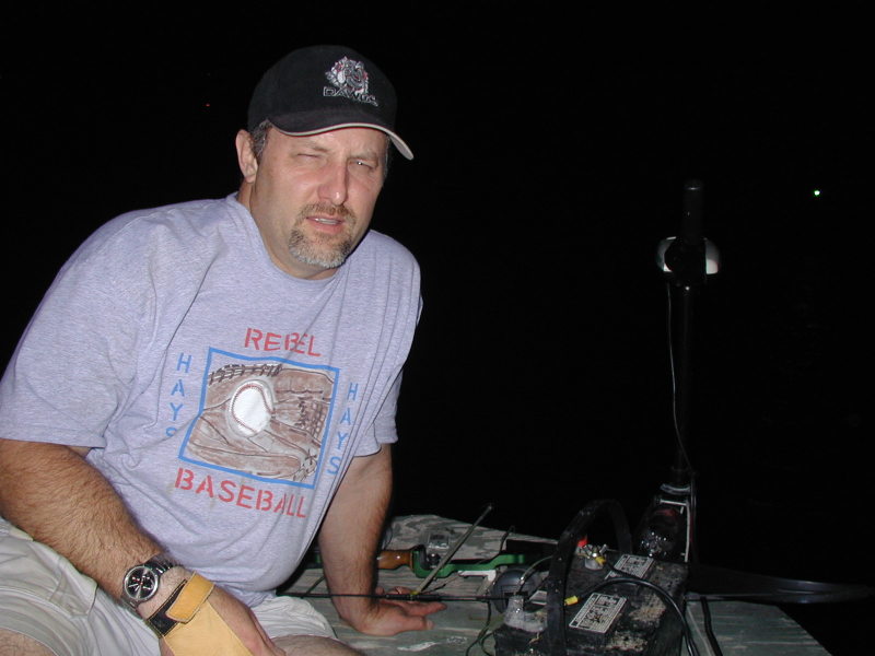 2008/09(September)/Bow-Fishing/800x600_2008-09-12-Inks-Lake-Bow-Fishing-2-David.JPG