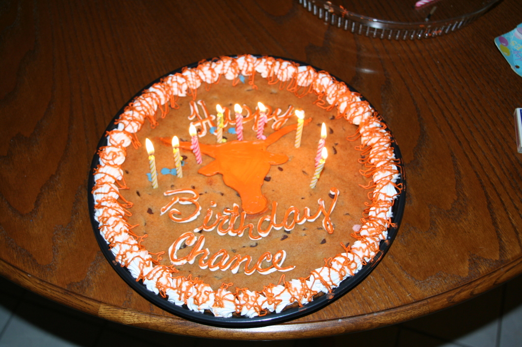 2008/10(October)/Chance-9th-Bday/1024x768_2008-10-10-Chance-9th-Bday-147-Cookie.JPG