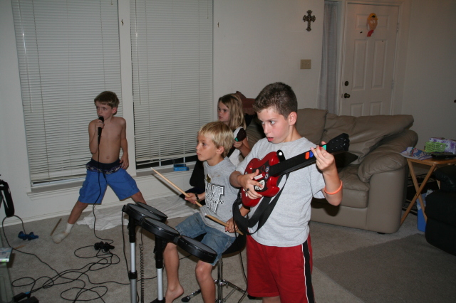 2008/10(October)/Chance-9th-Bday/640x480_2008-10-10-Chance-9th-Bday-157-Andrew-JC-Kyla-Matthew.JPG