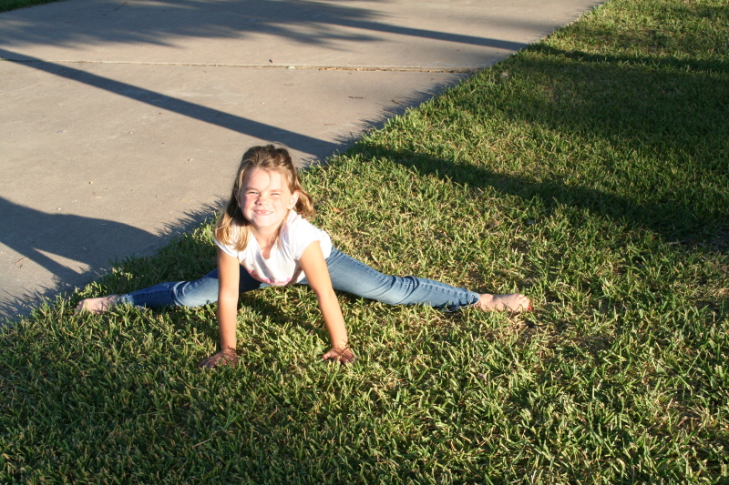 2008/10(October)/Chance-9th-Bday/800x600_2008-10-10-Chance-9th-Bday-006-Kyla.JPG