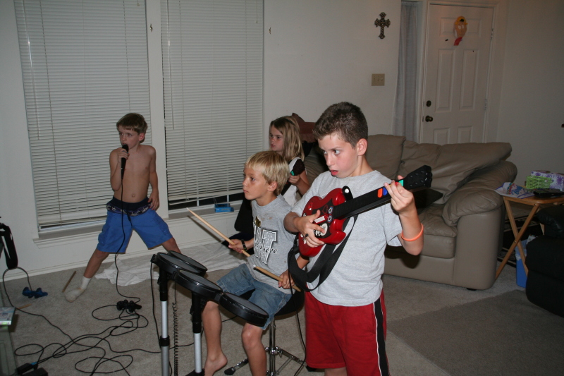 2008/10(October)/Chance-9th-Bday/800x600_2008-10-10-Chance-9th-Bday-157-Andrew-JC-Kyla-Matthew.JPG