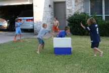 2008-10-10-Chance-9th-Bday-018-waterballoon-fight.JPG