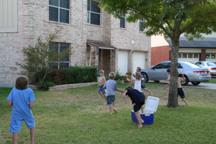 2008-10-10-Chance-9th-Bday-072-waterballoon-fight.JPG