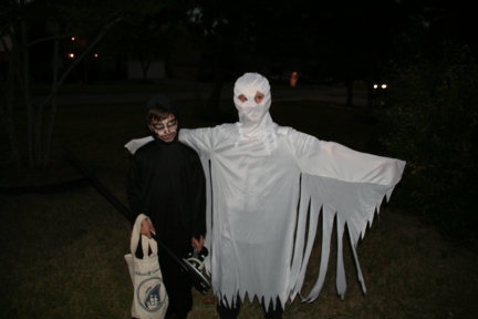 2008-10-31-Halloween-05-Dax-Chance.JPG