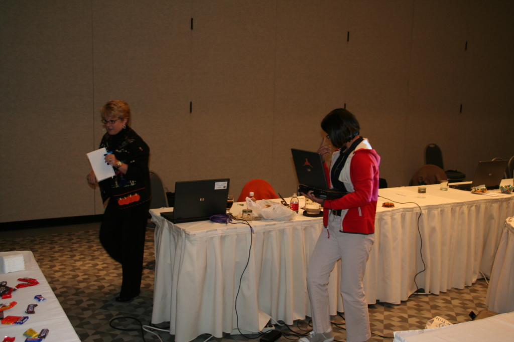 2008-10-23-Washington-DC-ITOC-Region1-07-Airmagnet-search-Barbie-Lorie.JPG