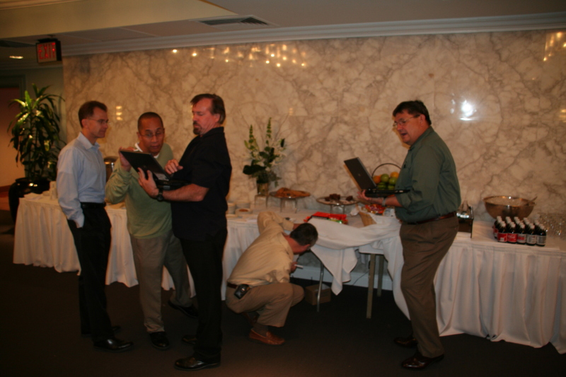 2008-10-23-Washington-DC-ITOC-Region1-03-Airmagnet-search-Rob-Bill-Mike-Rob-Stan.JPG