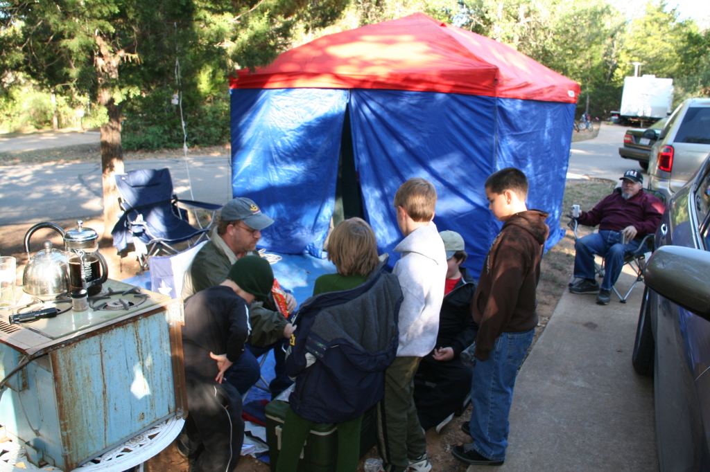 2008/10(October)/Pack409-Camping/1024x768_2008-10-25-Pack409-Camping-03-Thomas-CJ-Chance-Jack-Dax.JPG