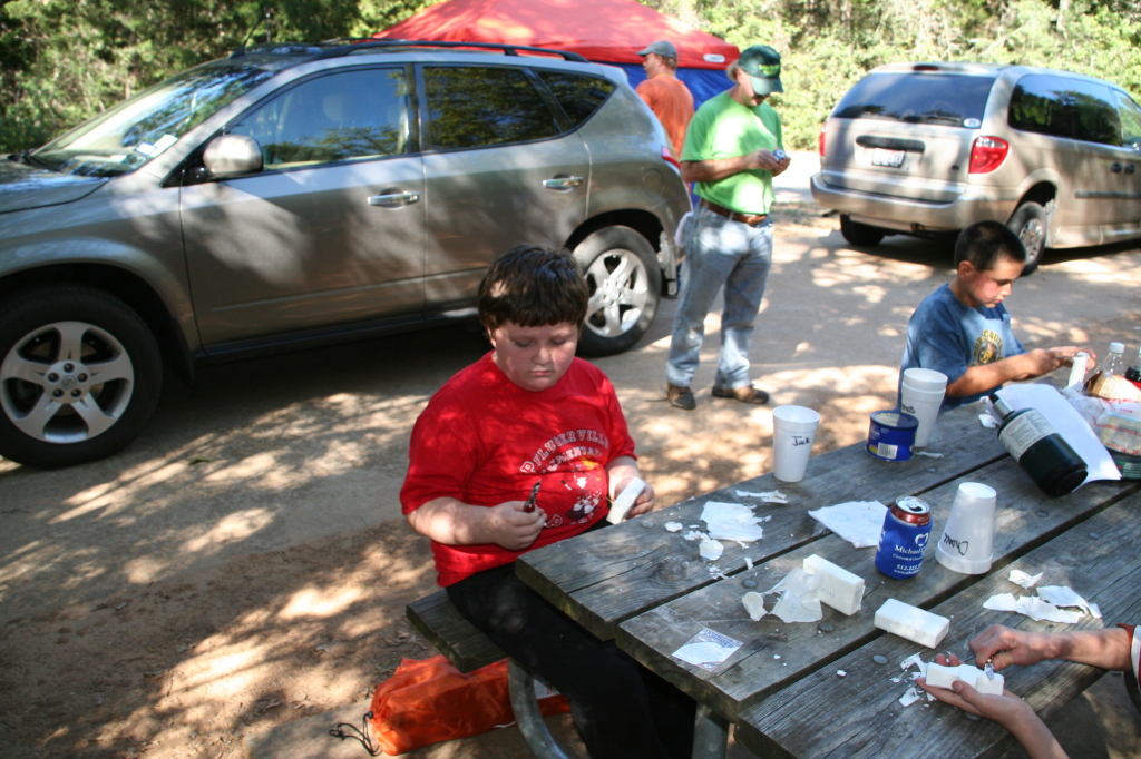 2008/10(October)/Pack409-Camping/1024x768_2008-10-25-Pack409-Camping-41-Thomas-CJ-whittling.JPG