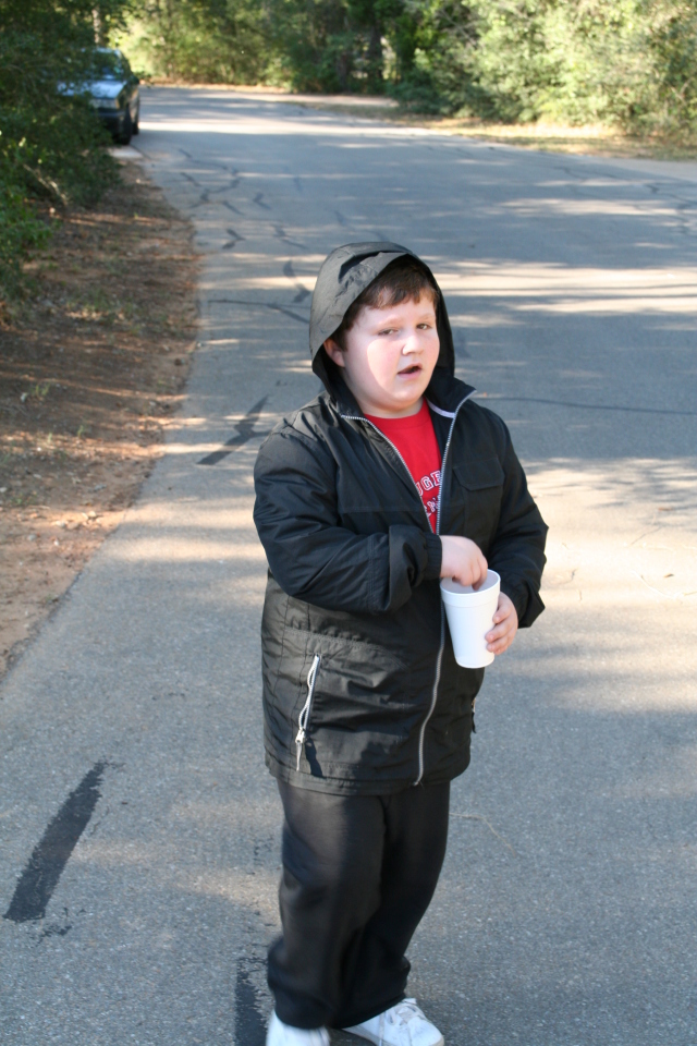 2008/10(October)/Pack409-Camping/640x480_2008-10-25-Pack409-Camping-12-Thomas.JPG