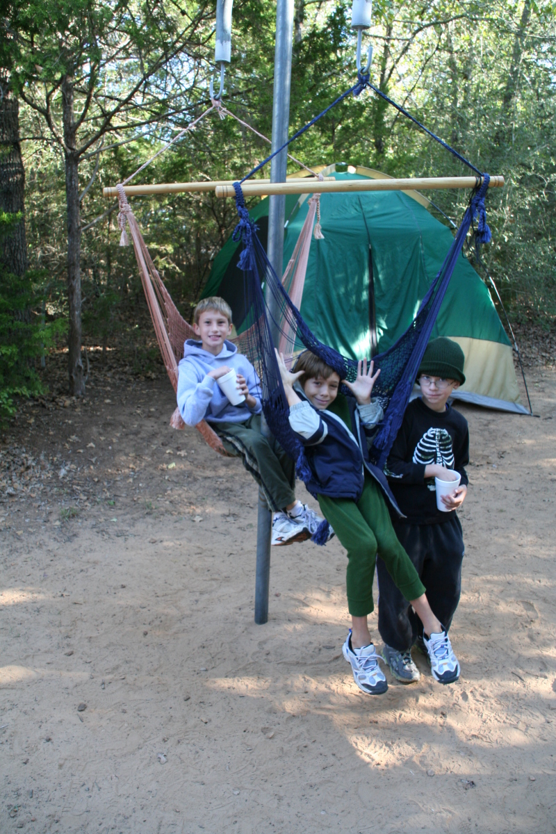 2008/10(October)/Pack409-Camping/800x600_2008-10-25-Pack409-Camping-14-Chance-Jack-Dax.JPG