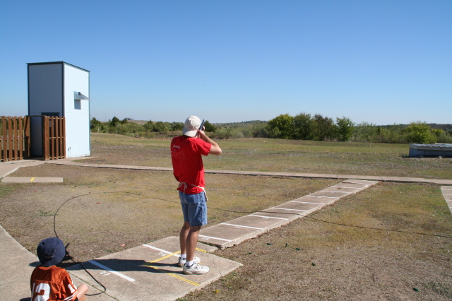 2008/10(October)/Skeet-Range/640x480_2008-10-19-Skeet-Range-13-Chance-Stan.JPG