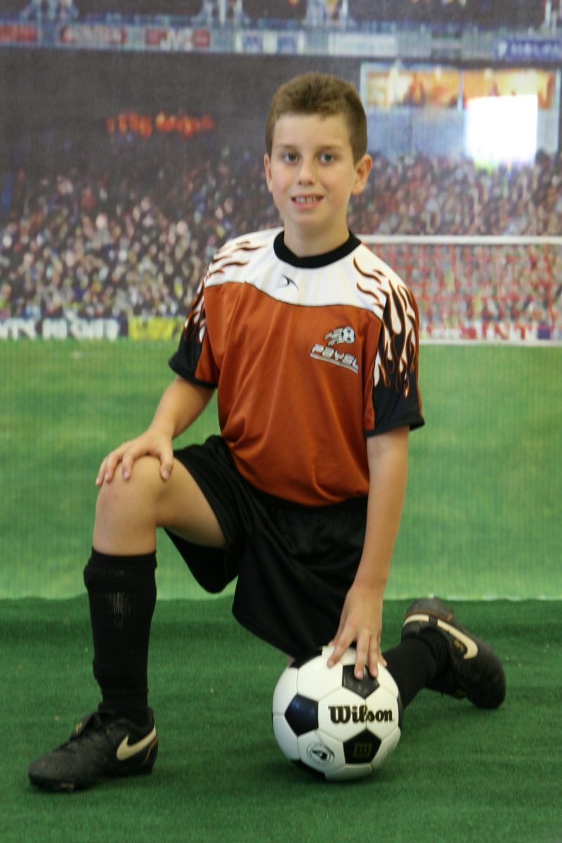 2008/10(October)/TigerSharks-Soccer/800x600_2008-10-04-TigerSharks-14-Matthew.JPG