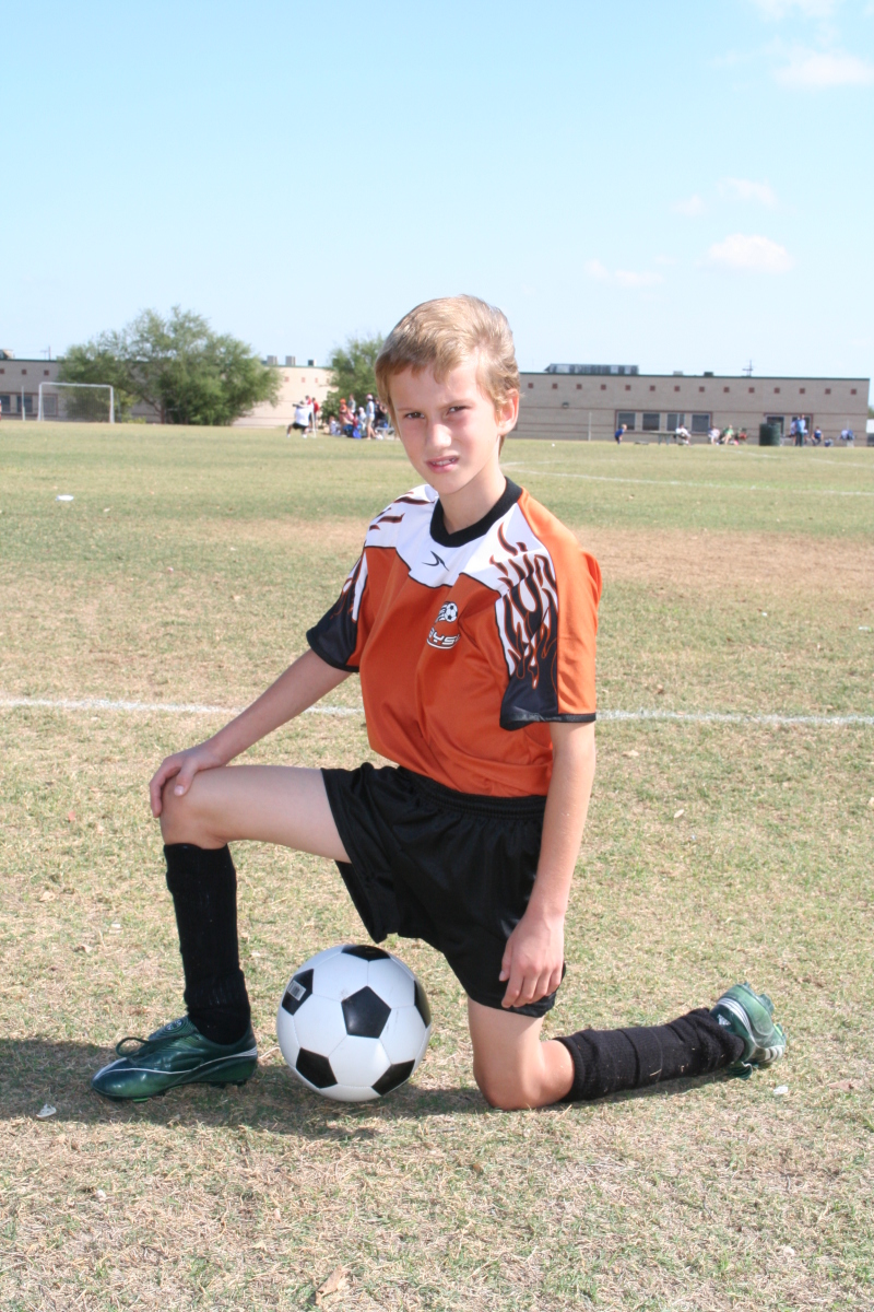2008/10(October)/TigerSharks-Soccer/800x600_2008-10-04-TigerSharks-24-Chance.JPG