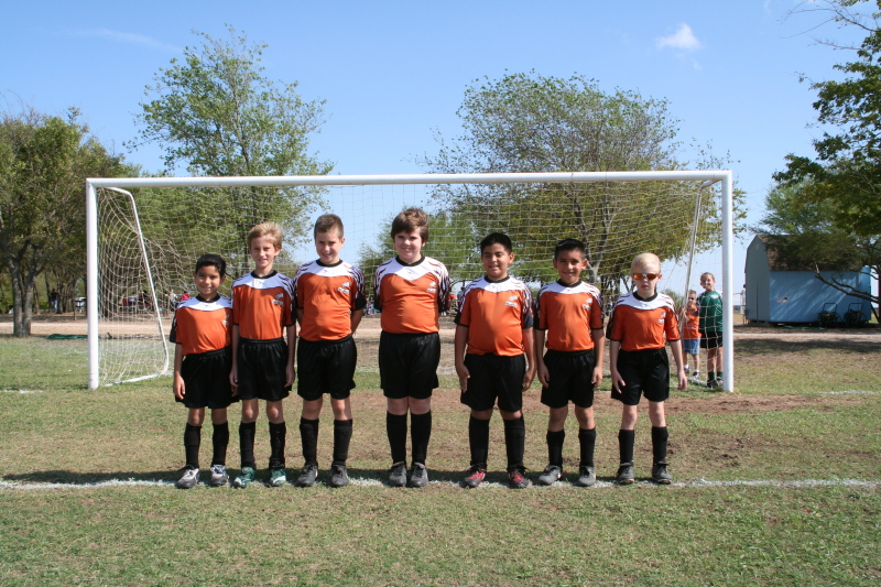 2008/10(October)/TigerSharks-Soccer/800x600_2008-10-04-TigerSharks-30-Jonathan-Chance-Matthew-Brandon-Paul-Juan-Will.JPG