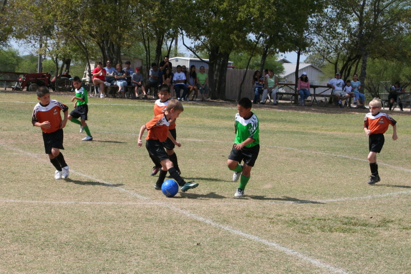 2008/10(October)/TigerSharks-Soccer/800x600_2008-10-04-TigerSharks-39-Zeke-Paul-Chance.JPG