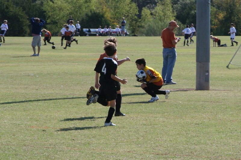 2008-11-01-TigerSharks-tournament-03-Zeke.JPG