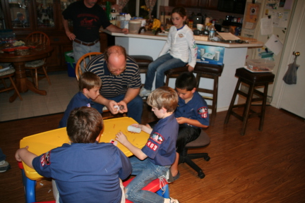 2008-11-18-Den1-Making-Foxhole-Radios-2-Thomas-Chance-Andrew-CJ.JPG