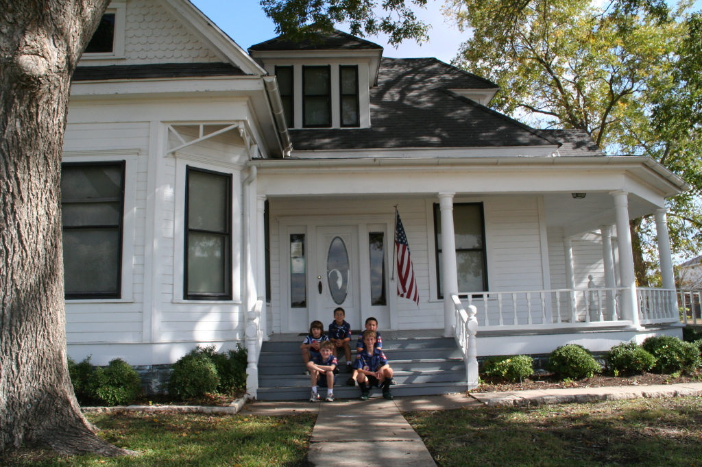 2008/11(November)/Den1-Heritage-House/1024x768_2008-11-02-Den1-Heritage-House-12-Andrew-Sebastian-CJ-Chance.JPG