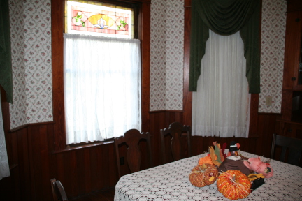 2008-11-02-Den1-Heritage-House-7.JPG