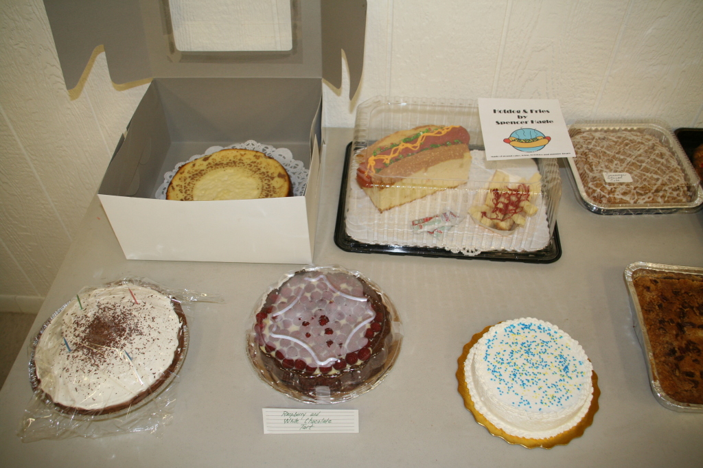 2008-11-22-Pack409-Bake-sale-06.JPG