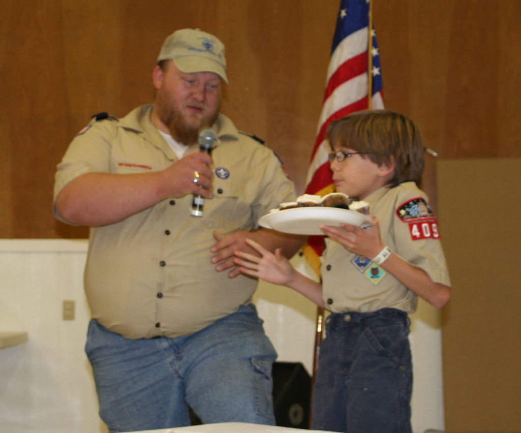 2008-11-22-Pack409-Bake-sale-36.jpg