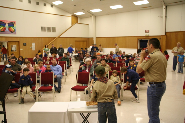 2008-11-22-Pack409-Bake-sale-24.JPG