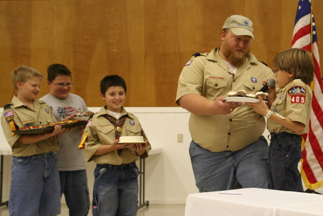 2008-11-22-Pack409-Bake-sale-35.jpg