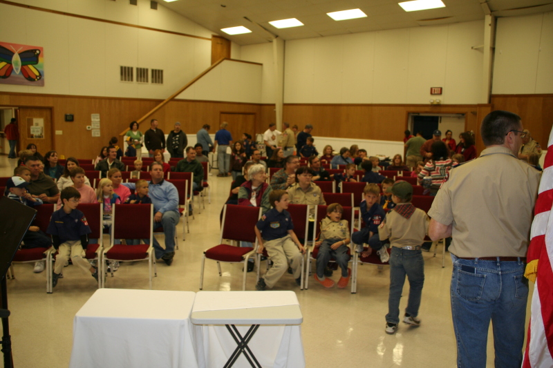 2008/11(November)/Pack409-Bake-sale/800x600_2008-11-22-Pack409-Bake-sale-25.JPG