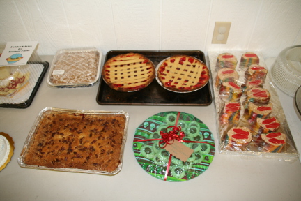 2008-11-22-Pack409-Bake-sale-05.JPG