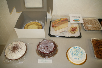 2008-11-22-Pack409-Bake-sale-06.JPG