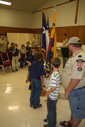 2008-11-22-Pack409-Bake-sale-12.JPG