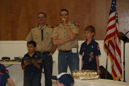 2008-11-22-Pack409-Bake-sale-17.JPG