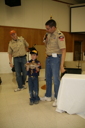 2008-11-22-Pack409-Bake-sale-32.JPG