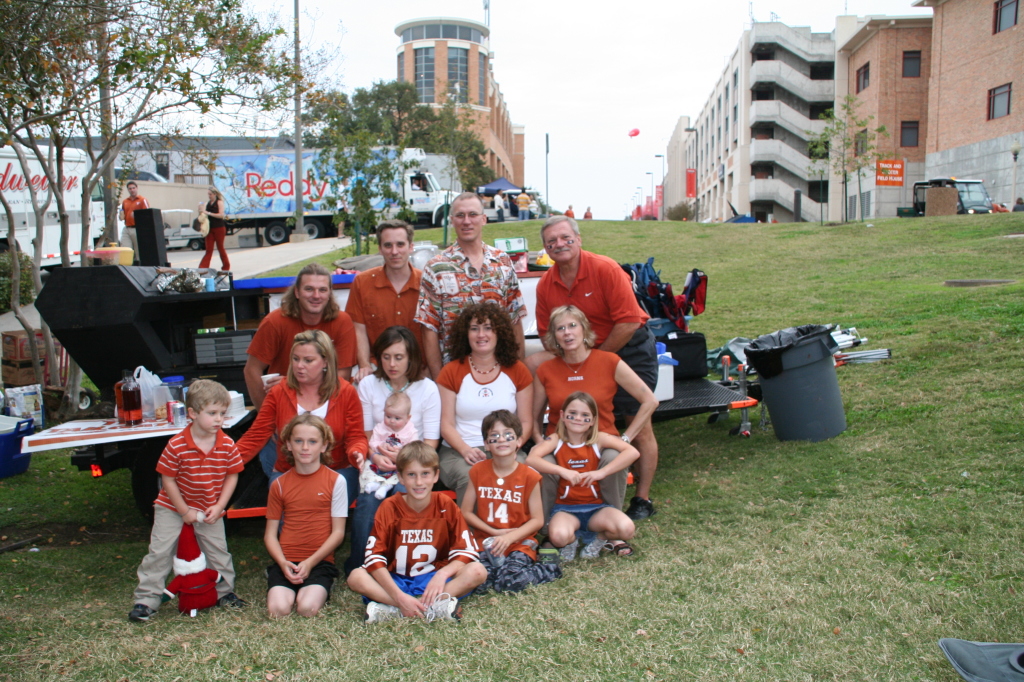 2008/11(November)/ThanksGiving/1024x768_2008-11-27-ThanksGiving-66-Hildebrands-Family.JPG
