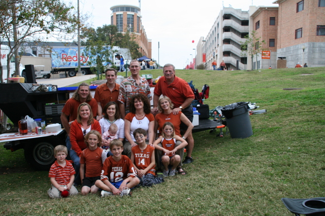 2008/11(November)/ThanksGiving/640x480_2008-11-27-ThanksGiving-70-Hildebrands-Family.JPG