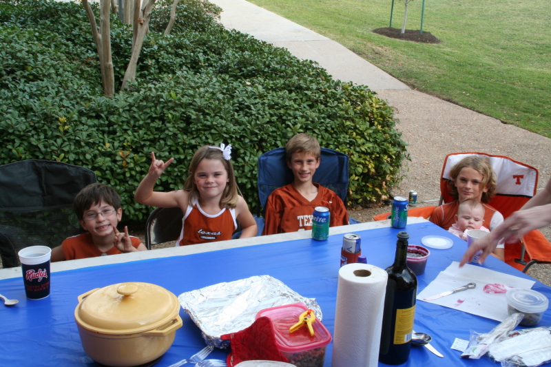 2008/11(November)/ThanksGiving/800x600_2008-11-27-ThanksGiving-28-Dax-Kyla-Chance.JPG