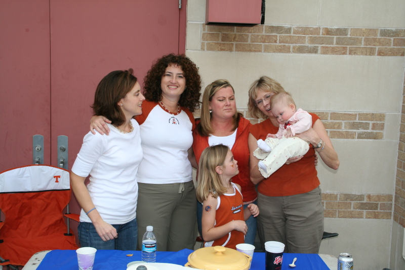 2008-11-27-ThanksGiving-43-Heather-Suzi-Katie-Kyla-Janeen-Sydney.JPG