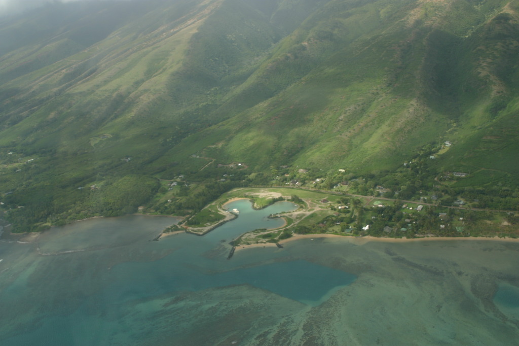 2008-01-19-Hawaii-Juanita-Cesna-082-clover-bay-GOOD.JPG