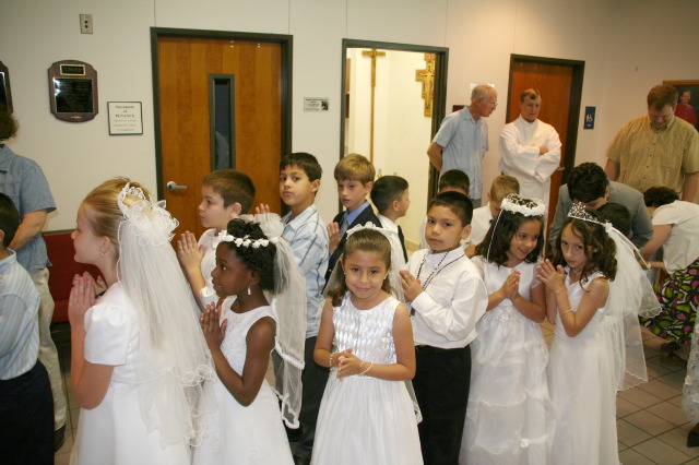 2008/Best_of/640x480_2008-03-Chance-First-Communion-14-GOOD.JPG