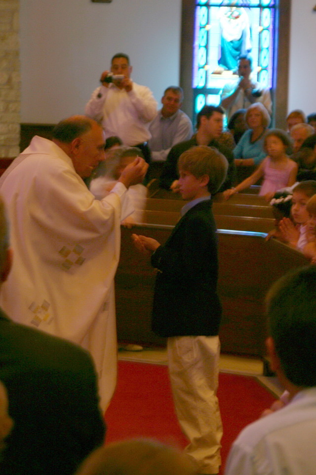 2008/Best_of/640x480_2008-03-Chance-First-Communion-23-GOOD.jpg