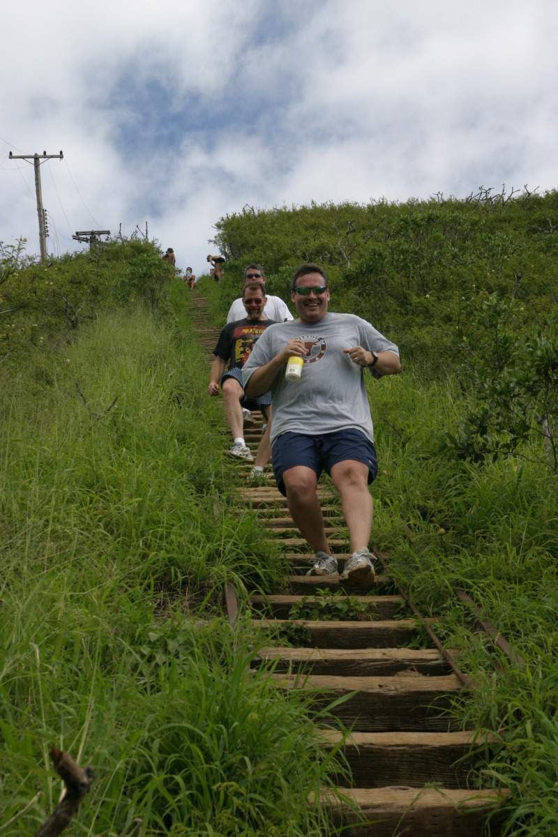 2008/Best_of/800x600_2008-01-12-Hawaii-KoKo-Crater-24-Steve-Rob-Bill-GOOD.JPG