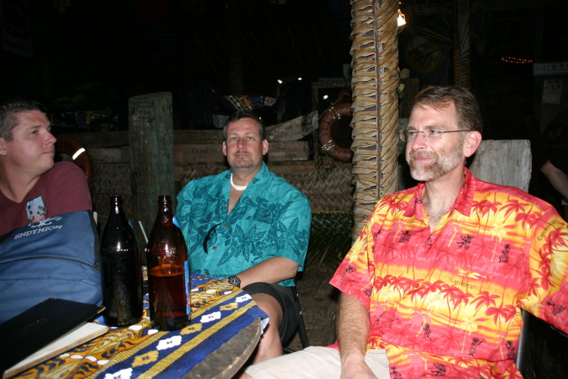 2008/Best_of/800x600_2008-01-16-Tisas-Barefoot-Bar-34-Bill-Steve-Rob-GOOD.JPG