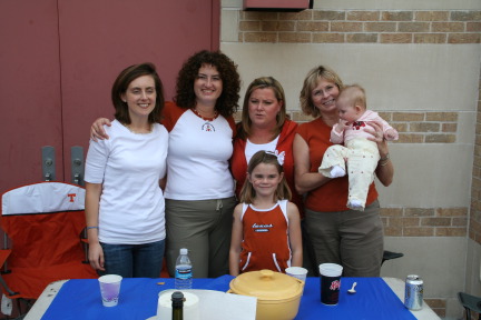 2008-11-27-ThanksGiving-45-Heather-Suzi-Katie-Kyla-Janeen-Sydney-GOOD.JPG