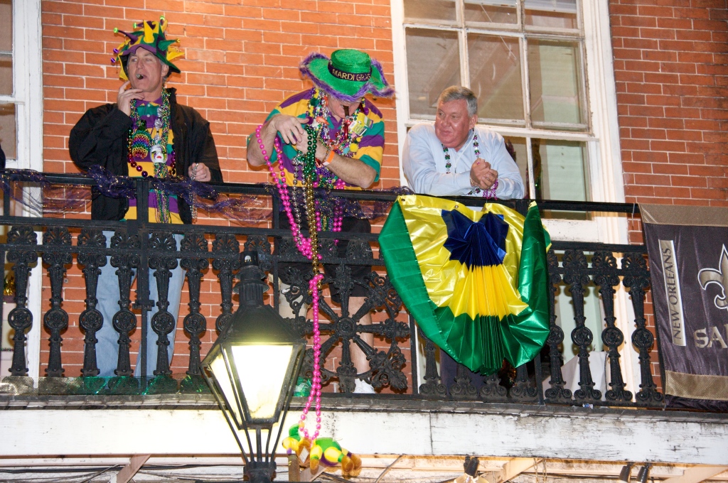 2009/02(February)/02_19_Mardi_Gras_Balcony/1024x768_2009-02-19-Balcony-Party-18-Howie-Mike-Randy.jpg